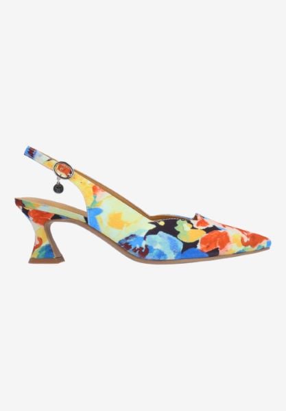 Right side view of Anara 