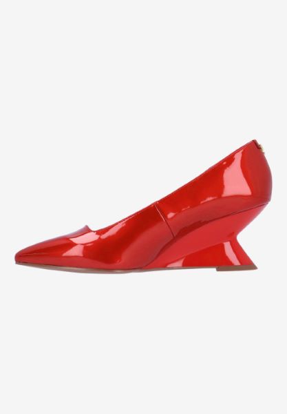 Left side view of Anisha RED PATENT