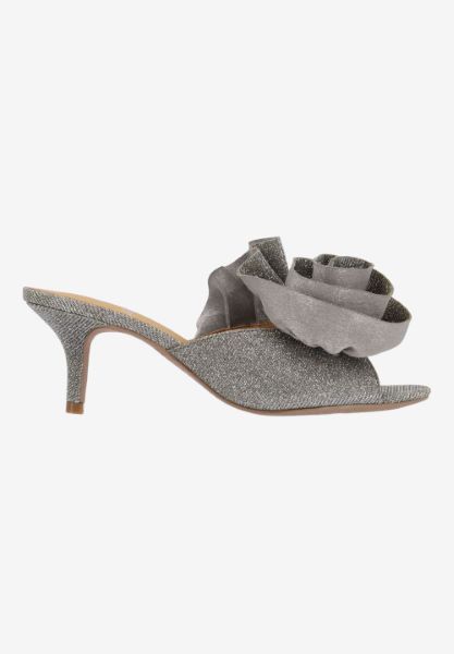 Right side view of Briston 