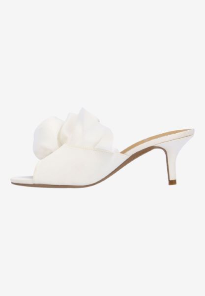 Left side view of Briston WHITE SATIN