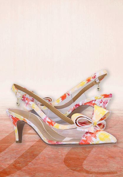 Lifestyle image of Calista CLEAR/WARM MULTI FABRIC
