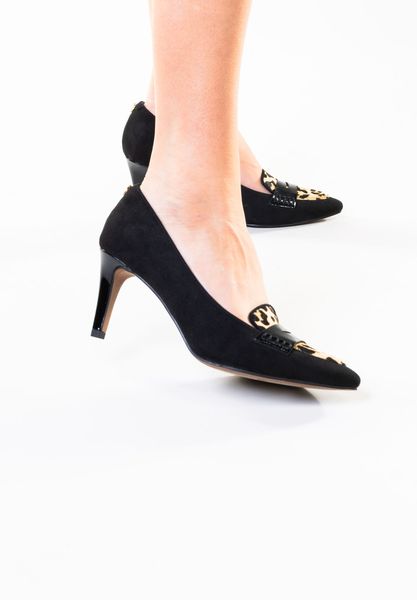 Lifestyle image of Cavora BLACK/BROWN SUEDE/HAIR-ON