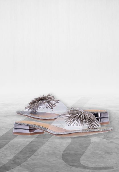 Lifestyle image of Cherita CLEAR/PEWTER GLITTER