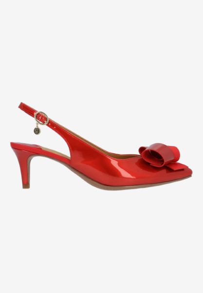 Right side view of Delara RED PATENT