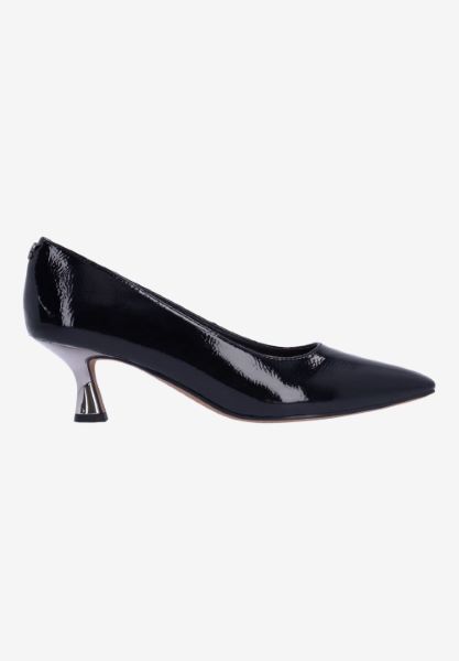 Right side view of Ellsey BLACK PATENT