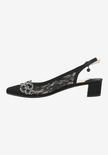 Left side view of Faleece Black