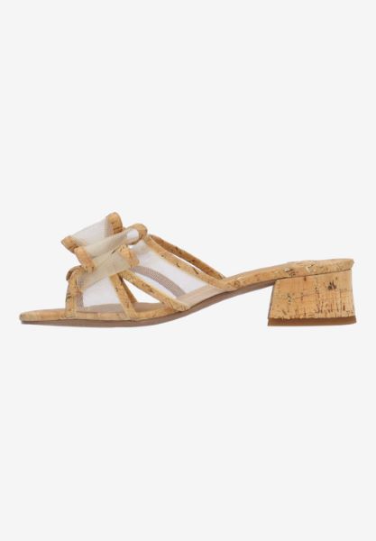 Left side view of Finola NATURAL/GOLD MESH/CORK