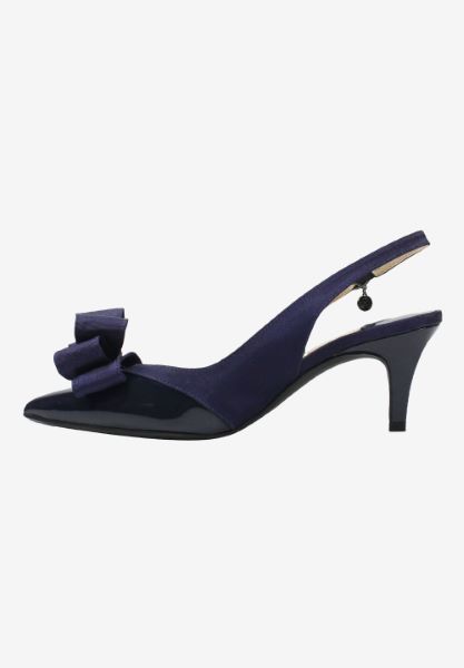 Left side view of Gabino Navy