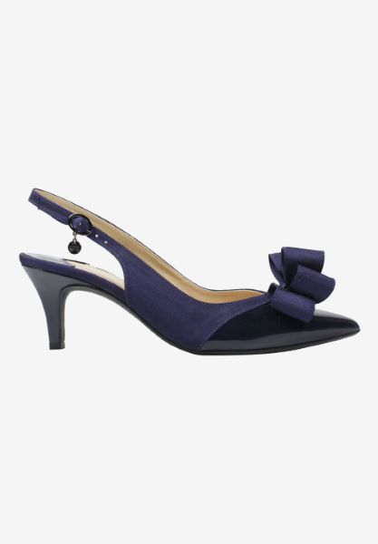 Right side view of Gabino Navy