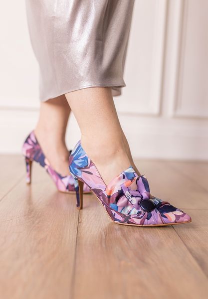 Lifestyle image of Hirisha PURPLE/BLUE/WHITE MULTI