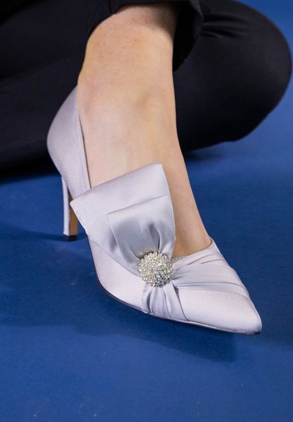 Lifestyle image of Hirisha STEEL GRAY SATIN