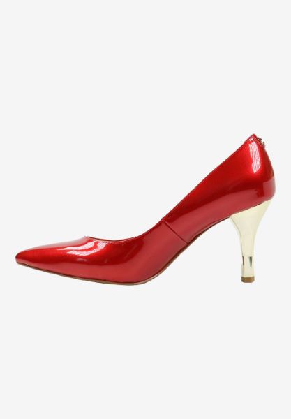 Left side view of Kanan RED PATENT