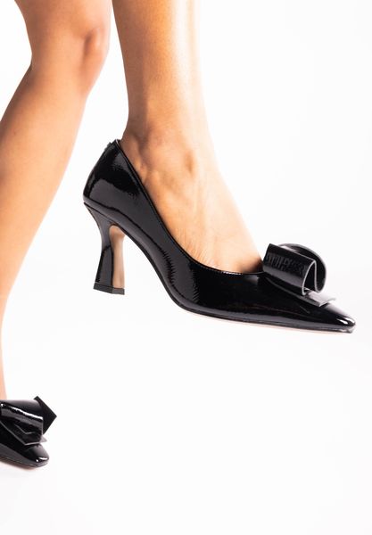 Lifestyle image of Karali BLACK PATENT