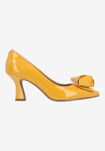 Right side view of Karali MARIGOLD PATENT