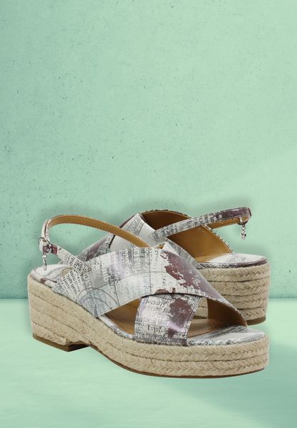 Lifestyle image of Lannah EARTH TONE MULTI