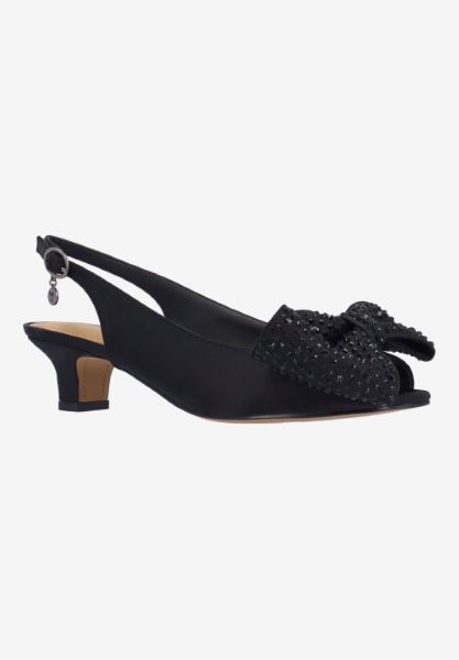 Front view of Lirain 