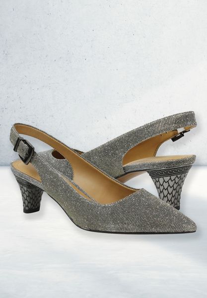 Lifestyle image of Mayetta Pewter