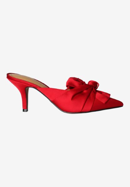 Right side view of Mianna RED SATIN