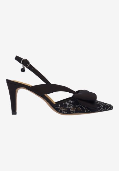 Right side view of Morigen 