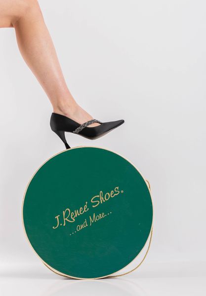 Lifestyle image of Nyomee BLACK SATIN