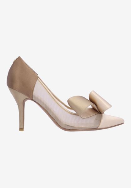 Right side view of Olene 