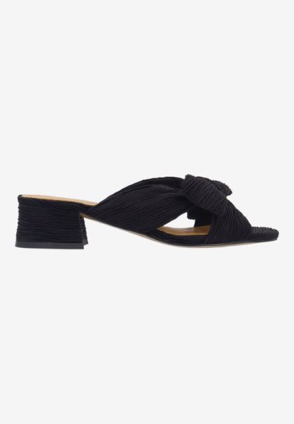 Right side view of Paladino BLACK PLEATED SATIN