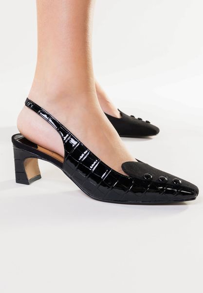 Lifestyle image of Palora BLACK CROCO EMBOSS/SUEDE