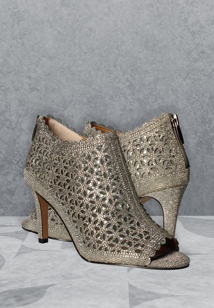 Lifestyle image of Radita PEWTER DANCE GLITTER