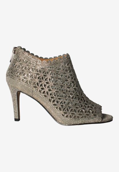Right side view of Radita 