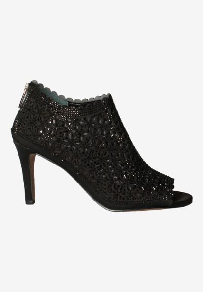 Right side view of Radita 