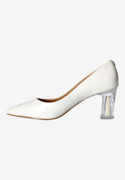 Left side view of Relda WHITE PATENT
