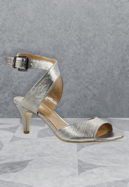 Lifestyle image of Soncino Taupe Metallic Nappa