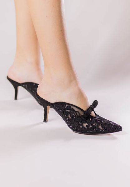 Lifestyle image of Taisley BLACK SUEDE/RHINESTONES