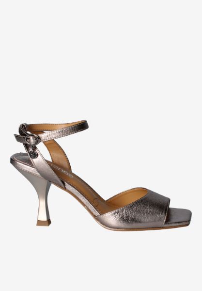 Right side view of Vaarika TAUPE MET NAPPA