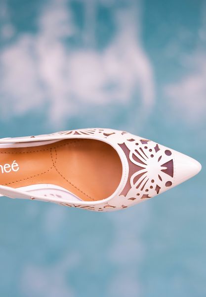 Lifestyle image of Vanani WHITE PATENT/MESH