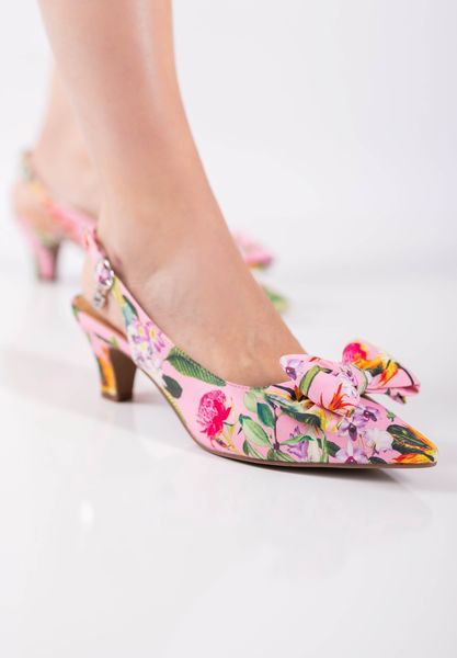 Lifestyle image of Weslee PINK/GREEN MULTI FLORAL