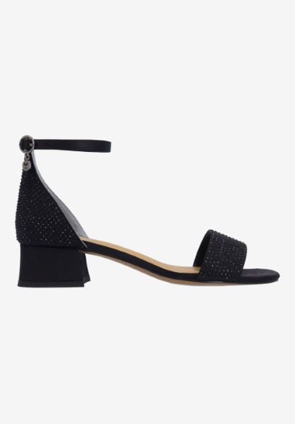 Right side view of Winsley 