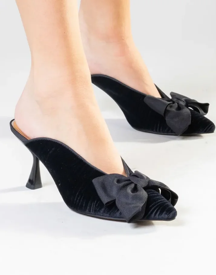 SHOP ELVANI SLIDE