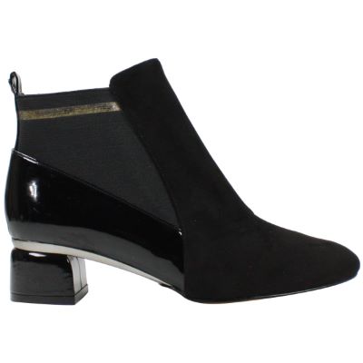 Right side view of Frescura Black