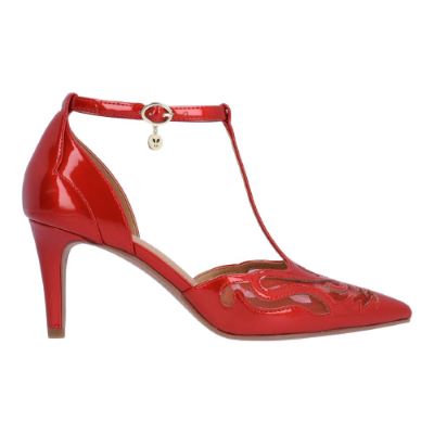 Right side view of Lisha RED PATENT