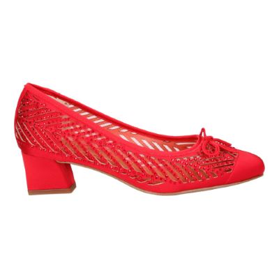 Right side view of Saila RED SATIN